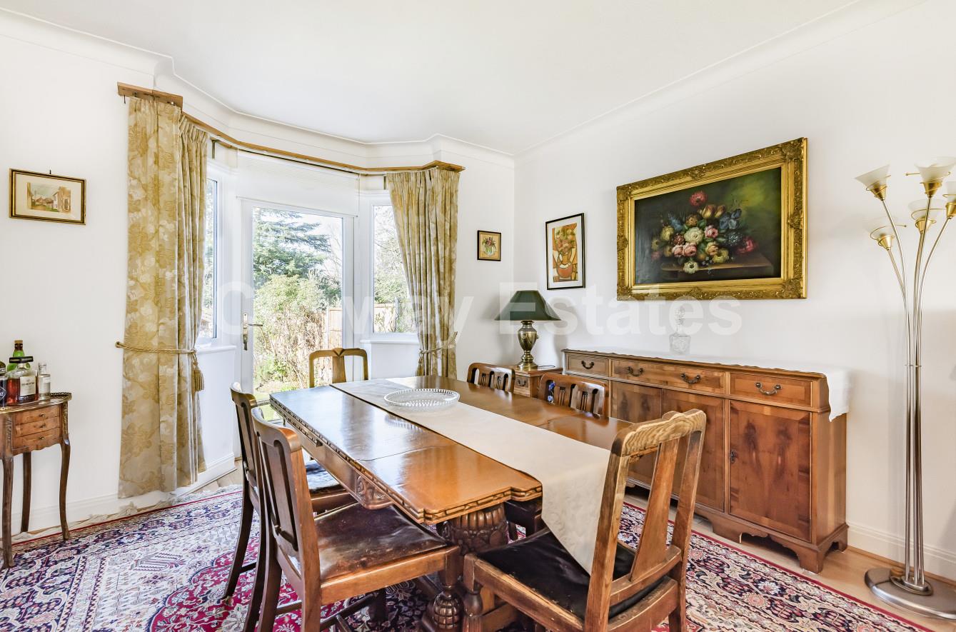 Uphill Grove, Mill Hill